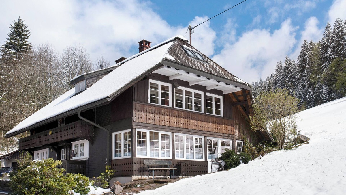 Todtmoos House | Holiday Home 'Schwarzwaldcasa' with Mountain View, Private Terrace and Wi-Fi