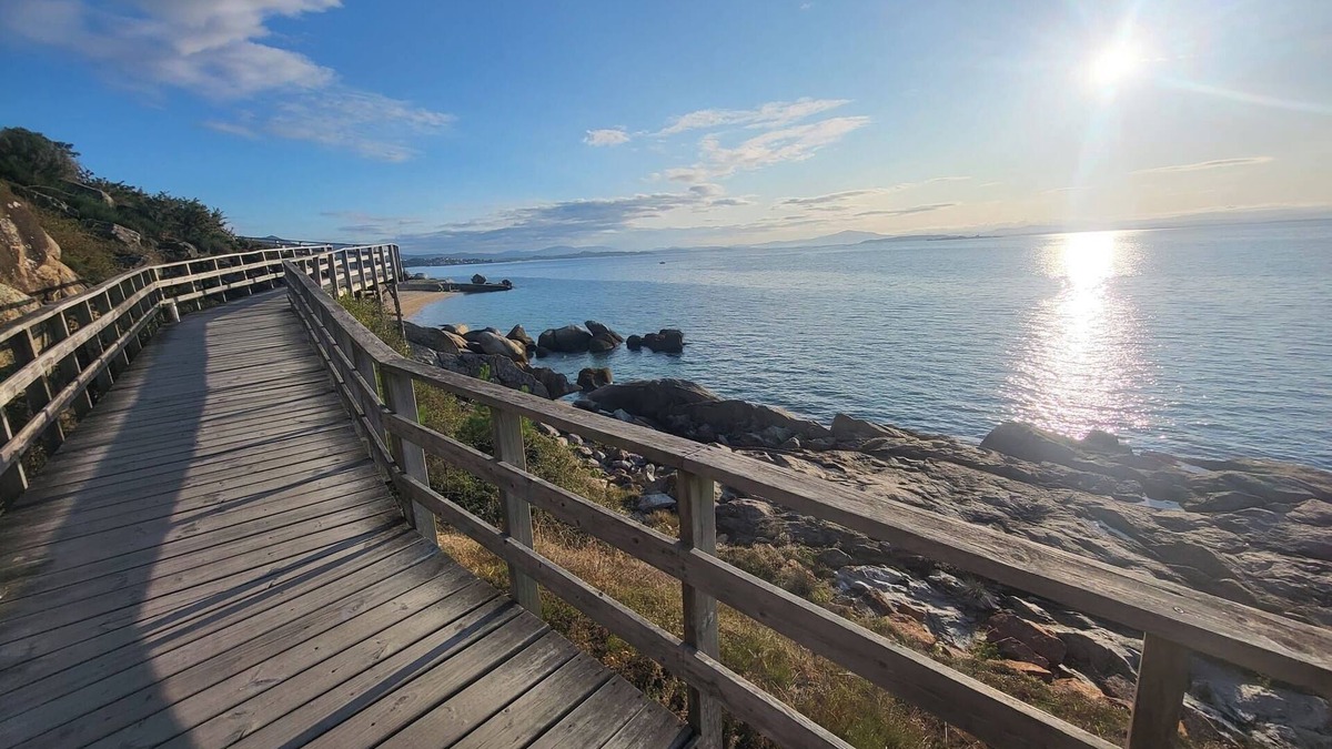 Dean Pequeno House | Holiday Home 'Sea View for 10 People' with Sea Views and Wi-Fi