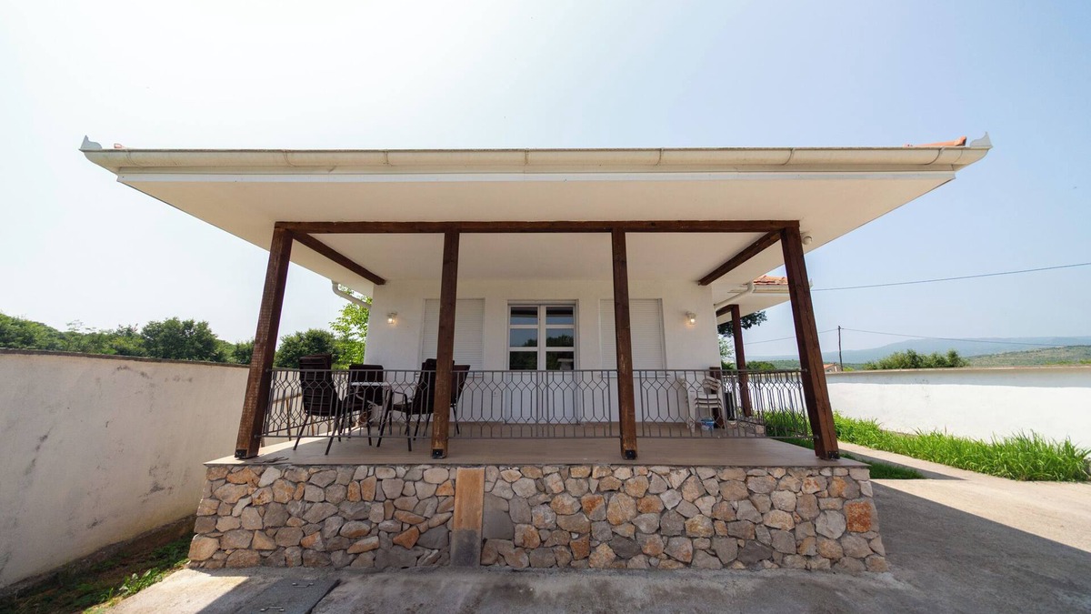 Pricelje House | Holiday Home Soul I Countryside Stay in Novo Selo