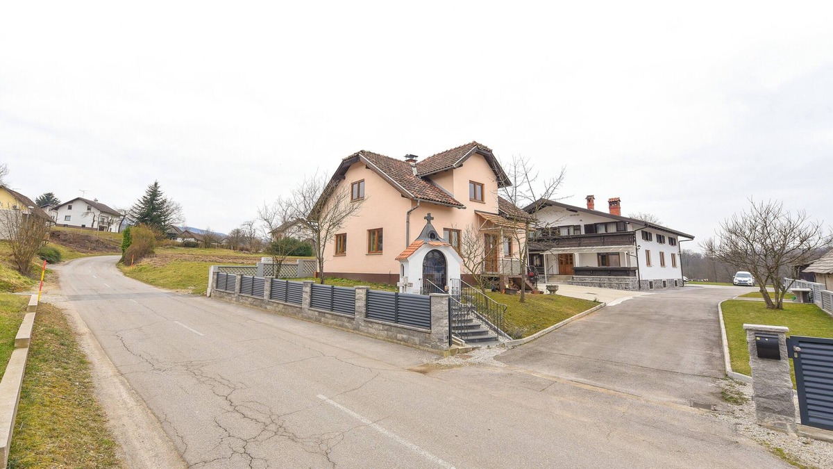 Cerklje ob Krki House | Holiday Home Toplica Natura with natural thermal Bath