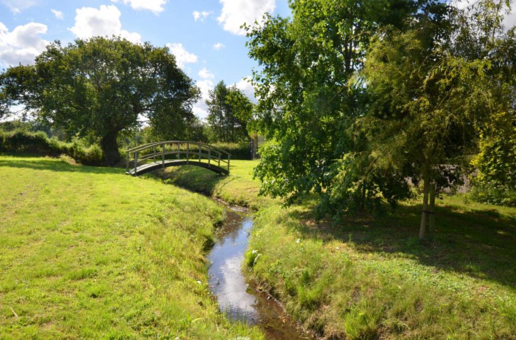Melton Constable House | Holiday Home The Barn at Moor Hall by Interhome