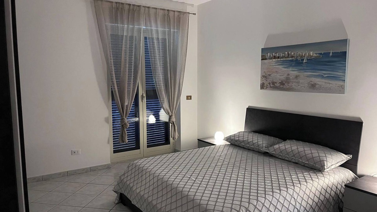 Isola Sacra House | Holiday Home 'Titina's House' with Balcony, Wi-Fi and Air Conditioning