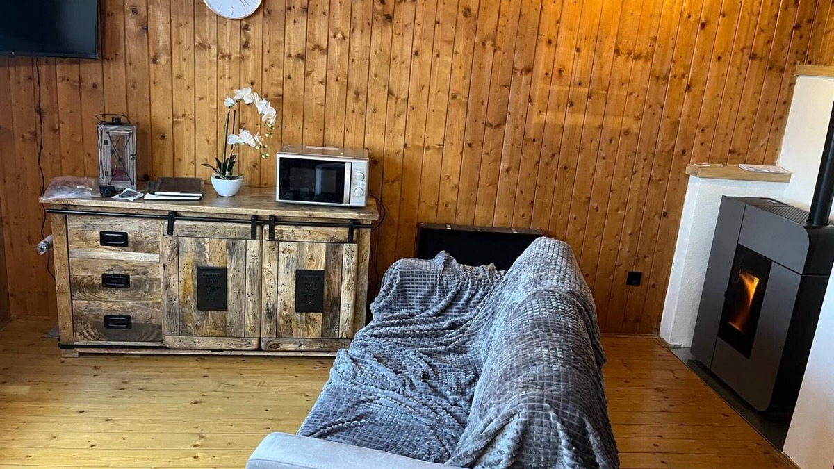 Grainet House | Holiday Home 'Urige Idyllische Hütte Mit Sauna' with Private Garden