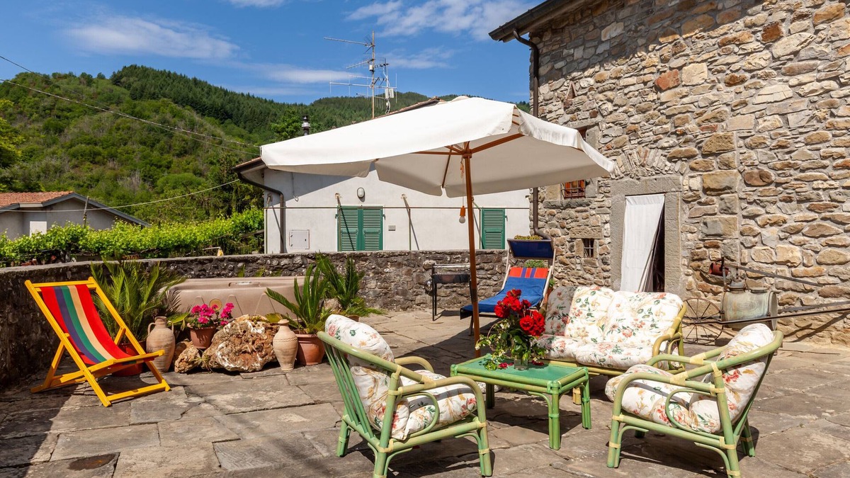 Vigneta House | Holiday Home "Villa Chiara" with Private Terrace