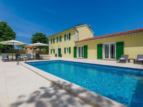 Kringa House | Holiday Home Villa Coriticum otium by Interhome