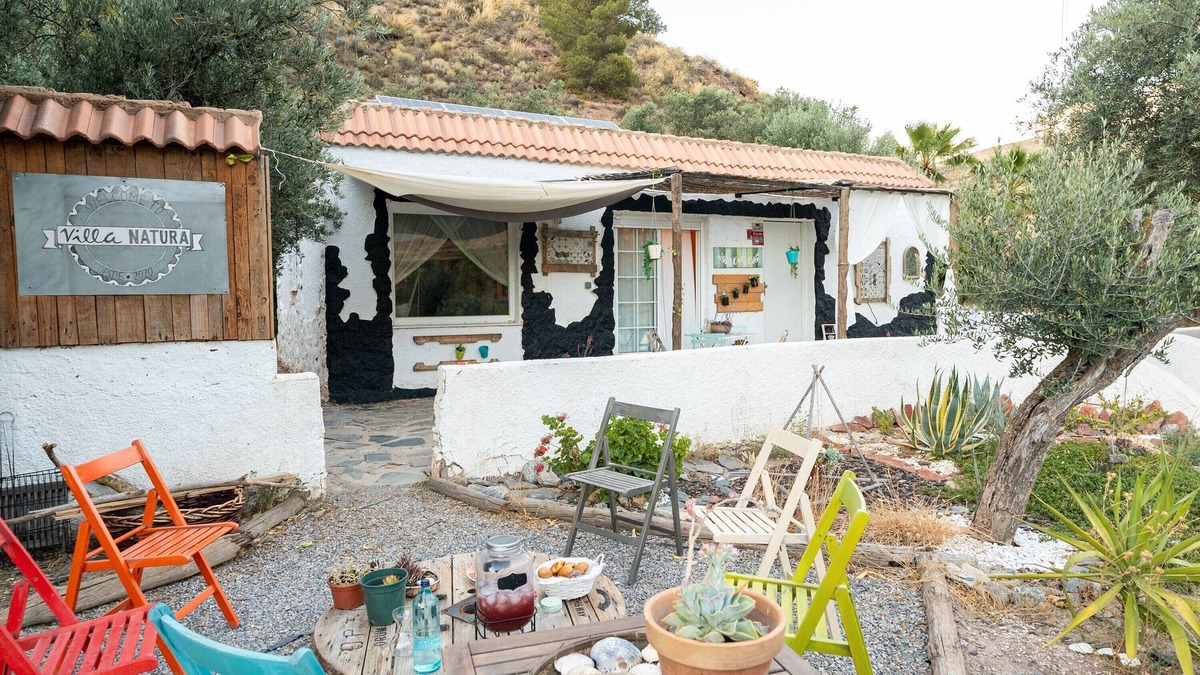 Alcolea House | Holiday Home 'Villa Natura Paradise' with Mountain View, Private Terrace and Private Garden