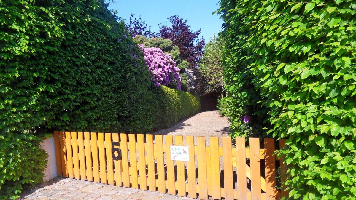 Altenwalde House | Holiday Home 'Von Bargen' with Private Terrace, Shared Garden and Wi-Fi
