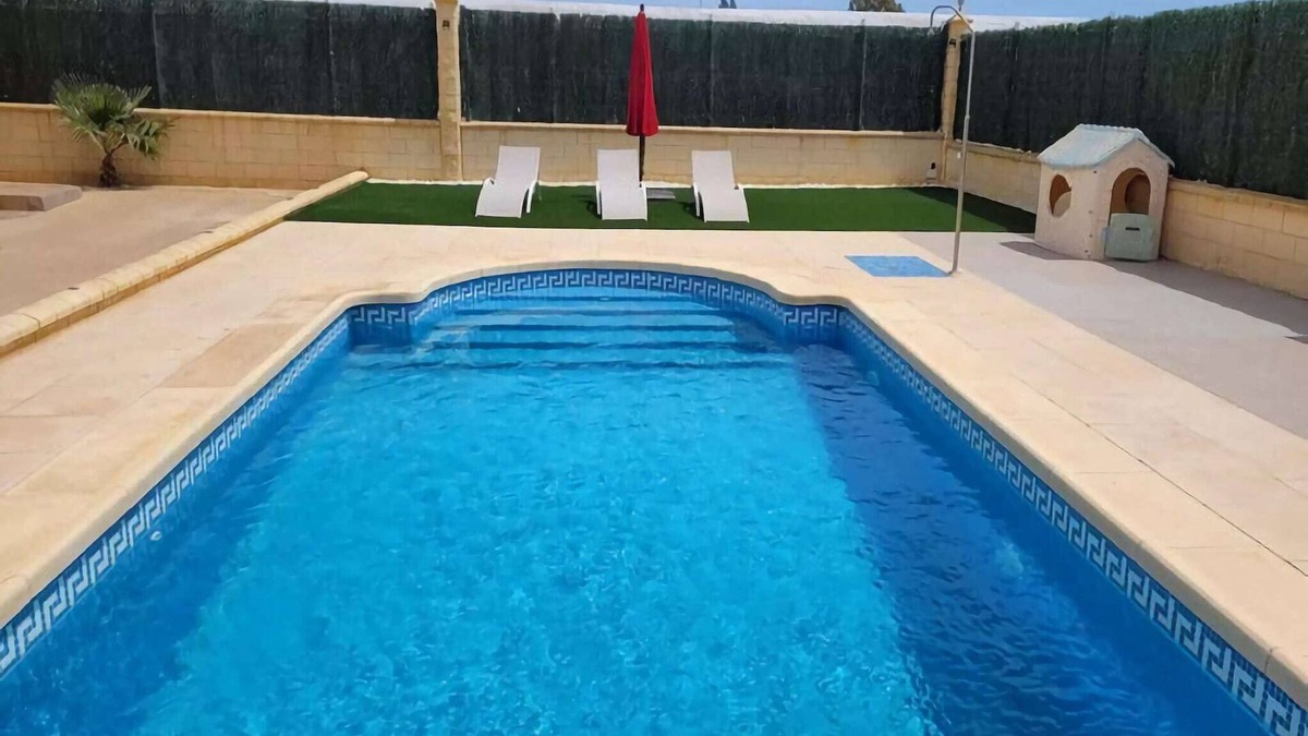 Gafares House | Holiday Home with Pool