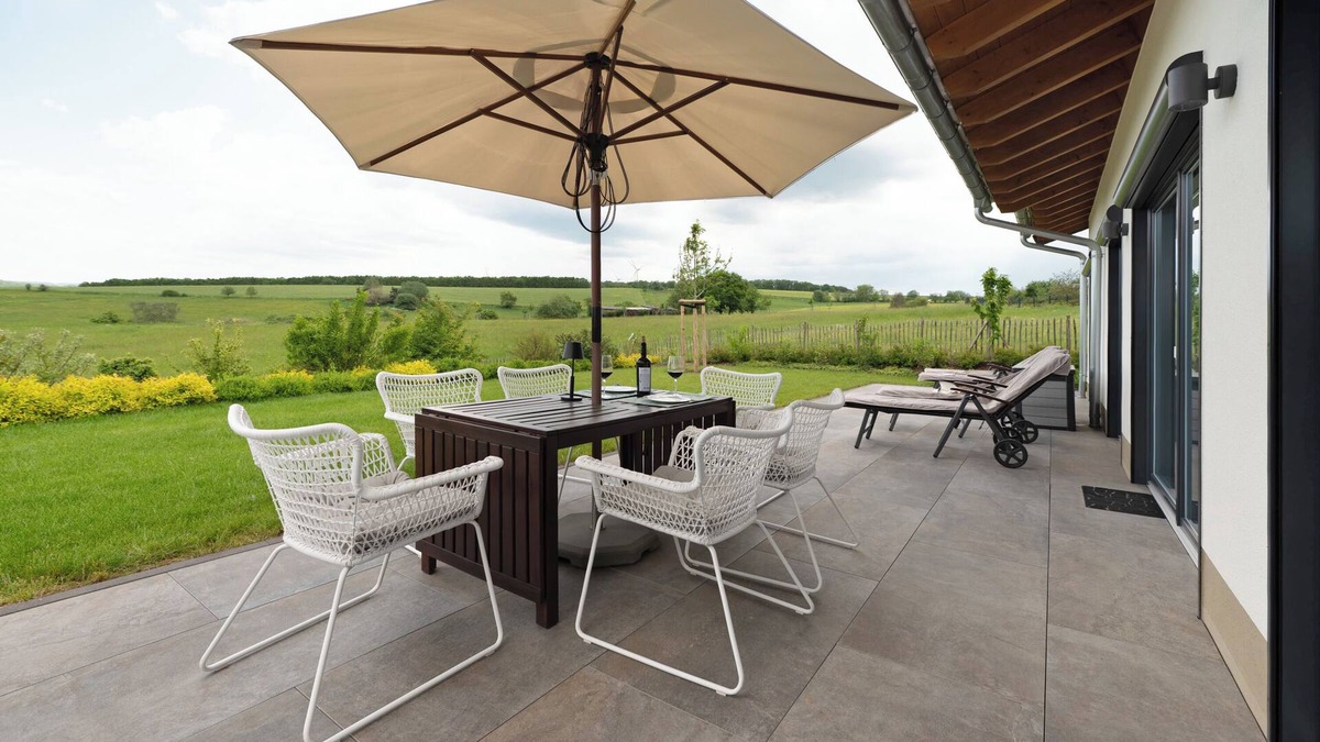 Leisel House | Holiday Home "Waldwasserhaus Leisel" with Mountain View, Private Terrace & Wi-Fi
