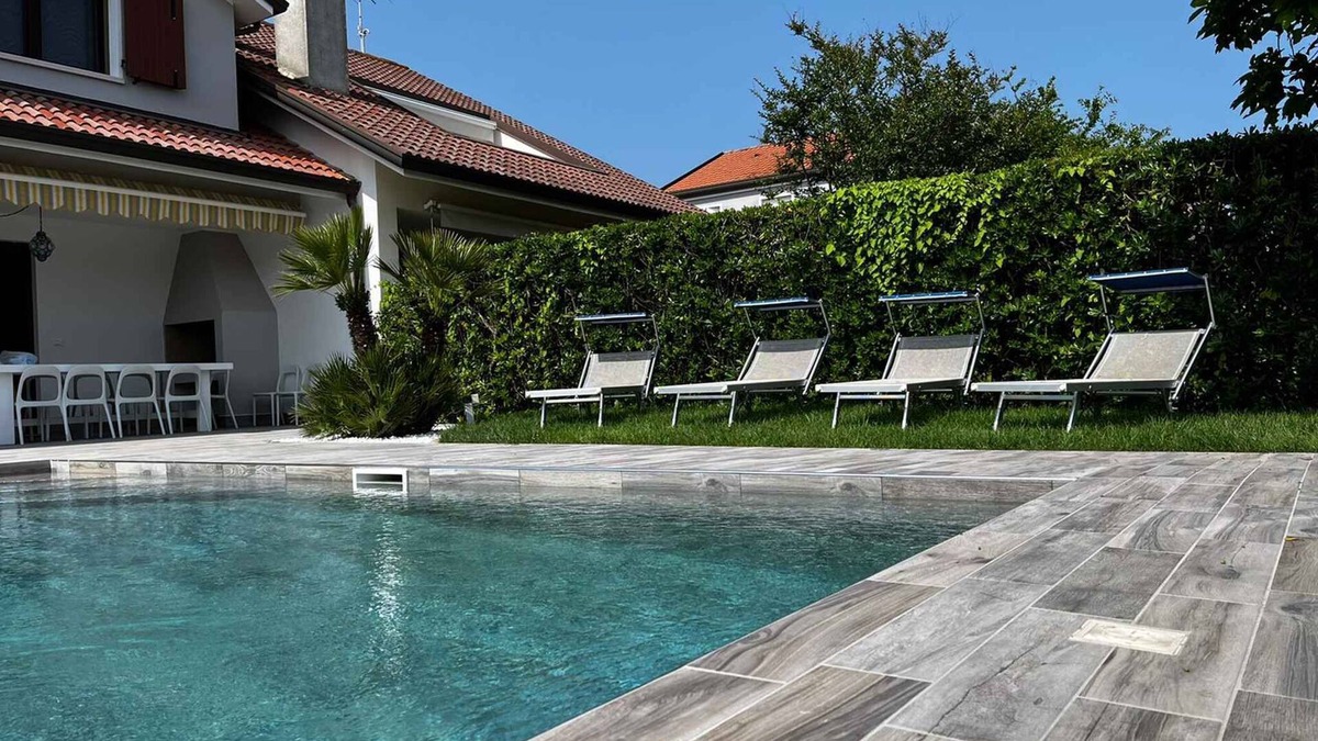Isola Albarella House | Holiday home with swimming pool
