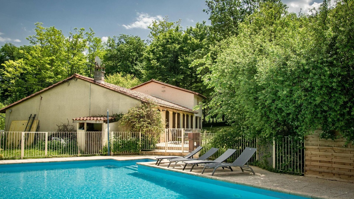 Saint-Cybranet House | Holiday home with enclosed private pool