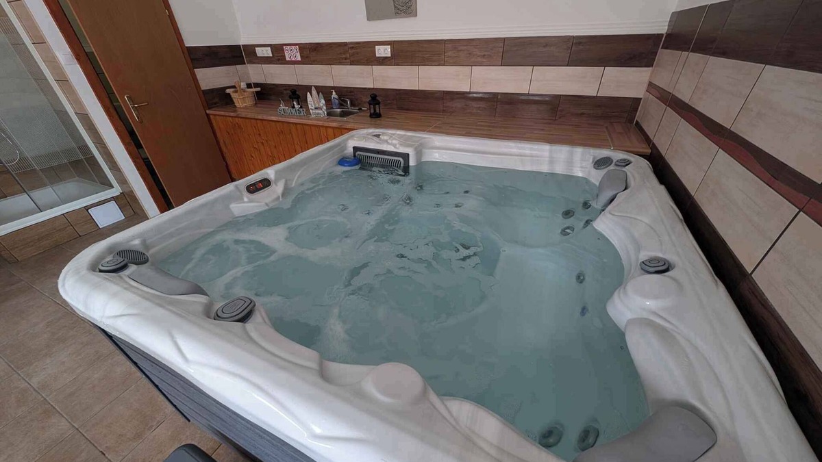 Balatonfenyves House | Holiday home with indoor pool, whirlpool and sauna