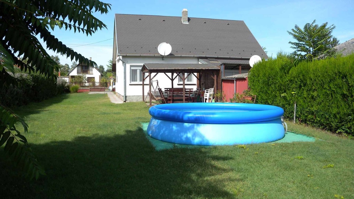 Balatonfenyves House | Holiday home with pool, WIFI and air conditioning