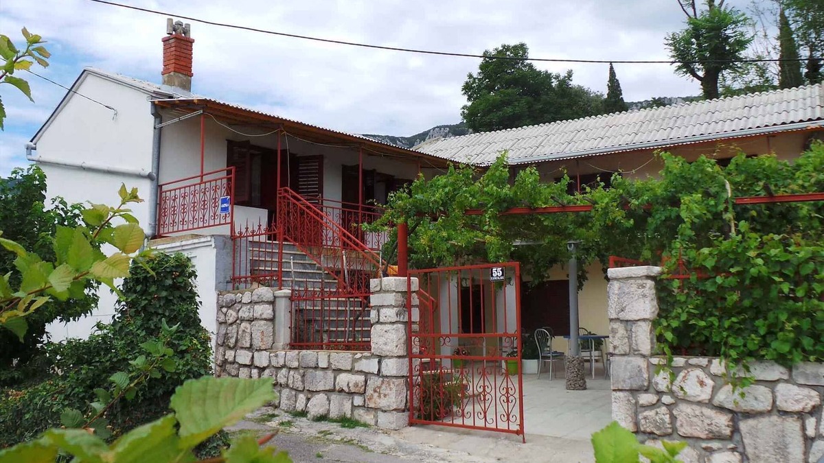 Grizane House | Holiday home with 100 sqm terrace