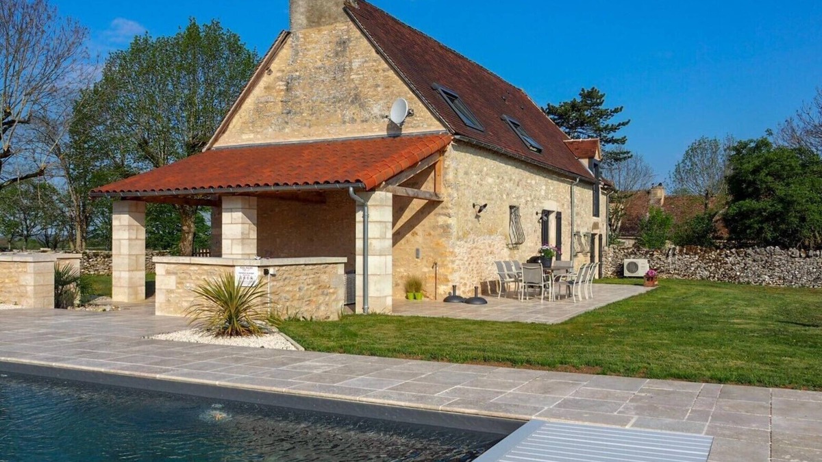 Couzou House | Holiday home with a large private heated pool and a beautiful view