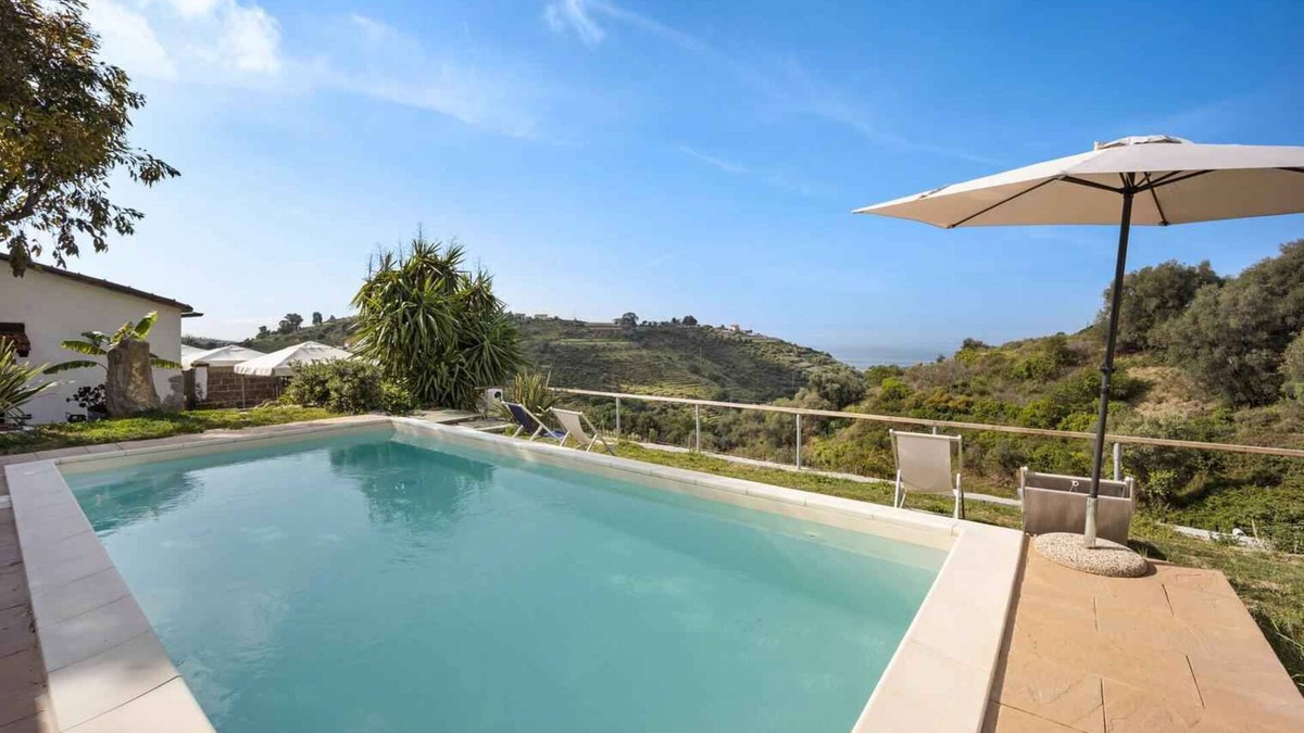 Pompeiana House | Holiday home with garden and parking
