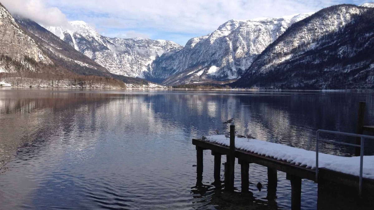 Obertraun House | Holiday home with indoor pool, spa and children's playground in the Village