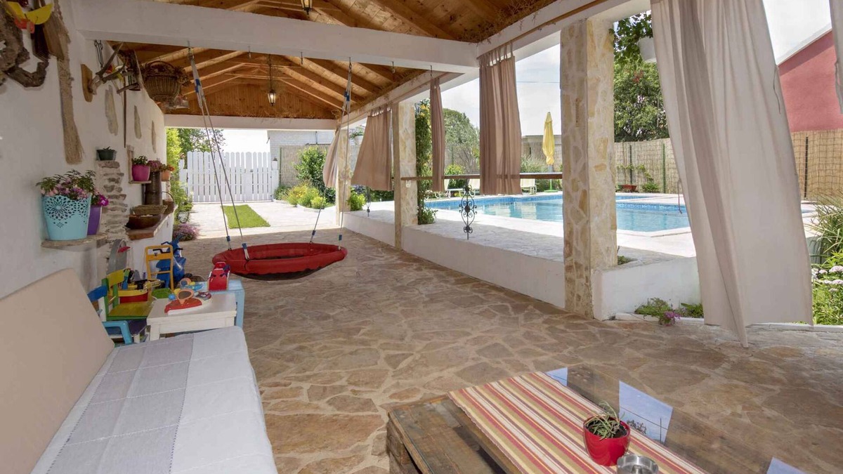Brnjica House | Holiday home with pool near Krka National Park