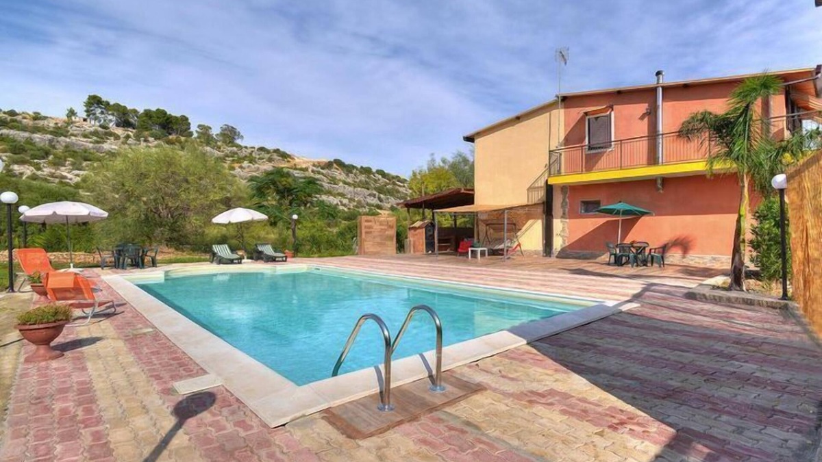 Floridia Villa | Holiday home with private pool, Florida