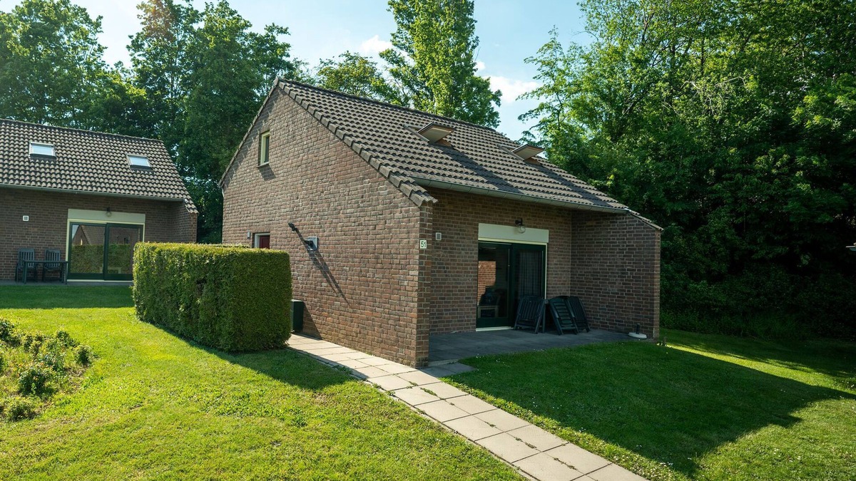 Vijlen House | Holiday home with sauna, 8km of the Drielandenpunt