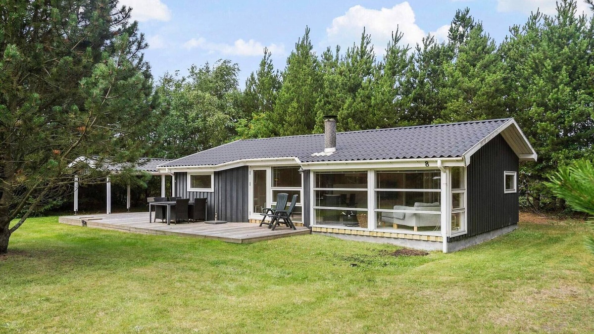 Saltum House | Holiday home with spacious garden
