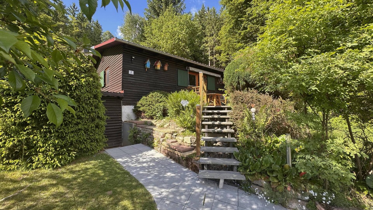Schoensee House | Holiday home with terrace and garden