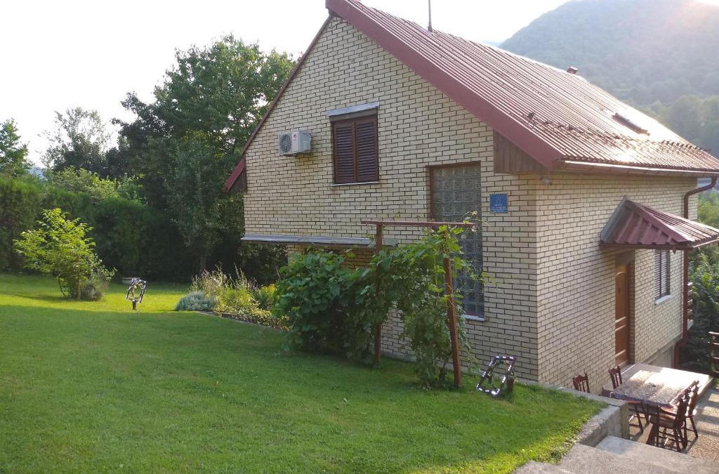 Visoko House | Holiday Home Zbilje