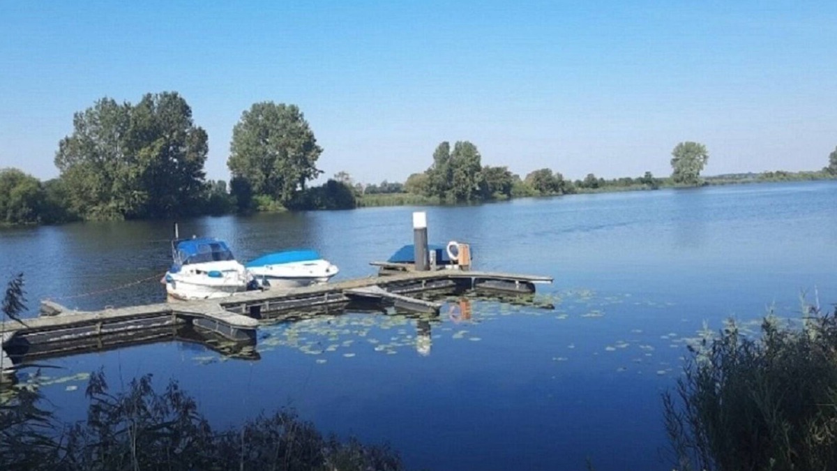 Horst House | Holiday Home 'Zum Eiderweg Hennstedt' with Private Terrace and Private Garden