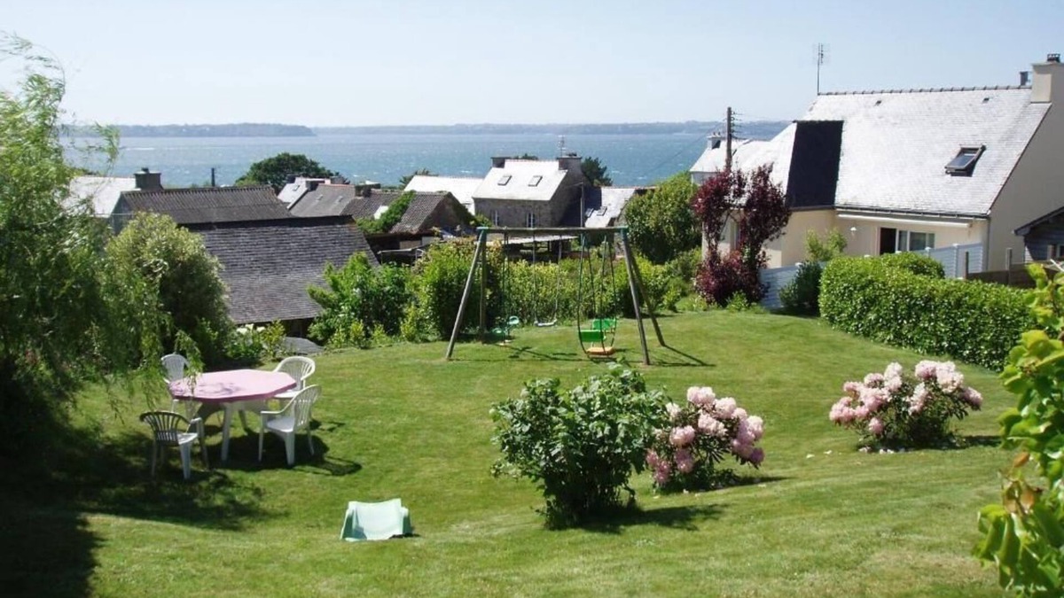 Plougastel-Daoulas House | Holiday house Plougastel Daoulas for 1 - 4 persons with 2 bedrooms - Holiday home