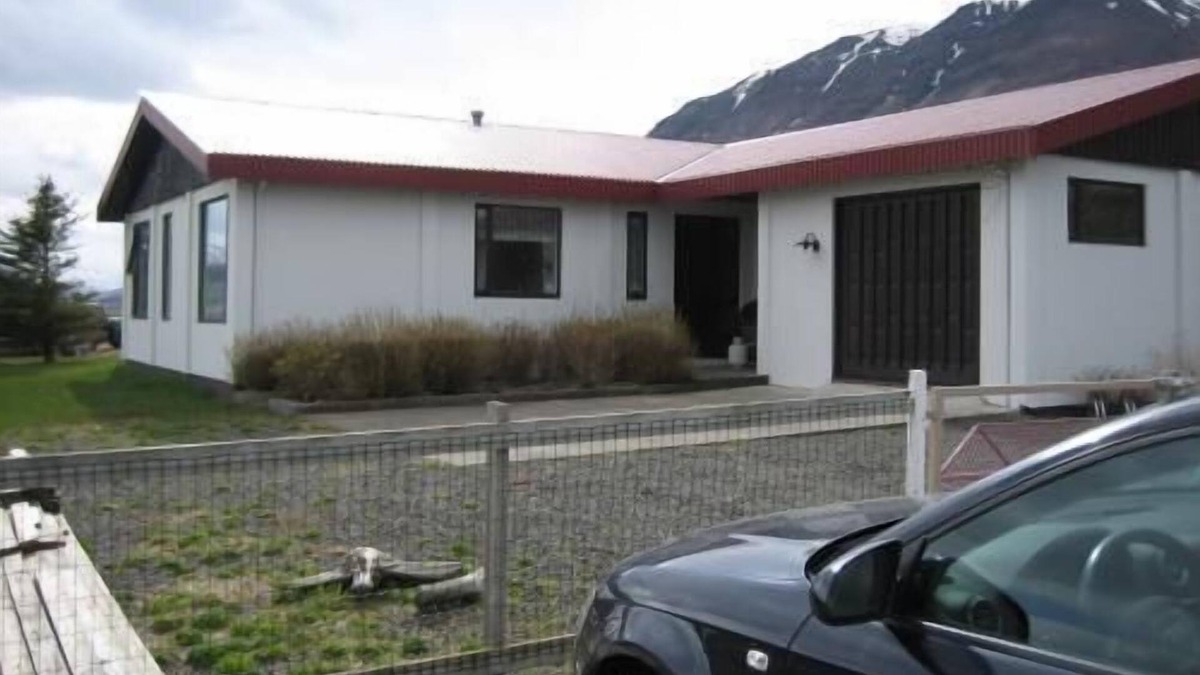 Akureyri House | Holiday house Akureyri for 1 - 7 persons with 3 bedrooms - Holiday home