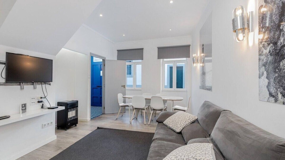 Aveiro House | Holiday house Aveiro for 1 - 8 persons with 5 bedrooms - Holiday home