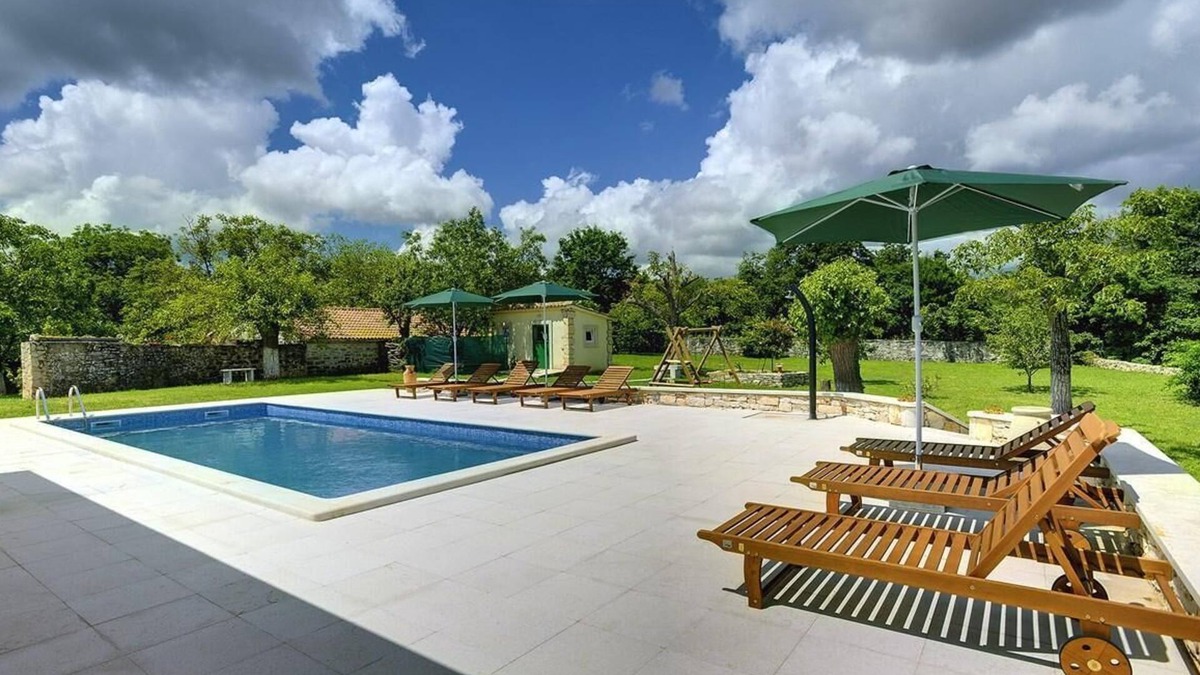 Rojnici House | Holiday house Barban for 1 - 16 persons with 7 bedrooms - Holiday home