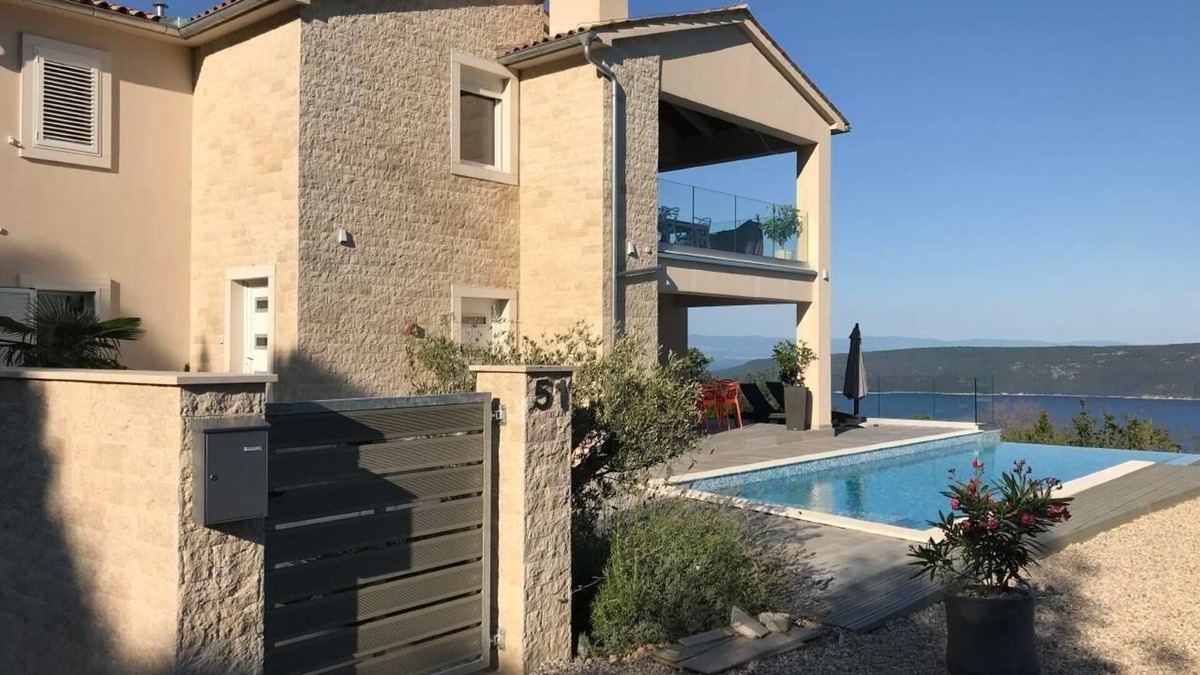Zagore House | Holiday house Brsec for 1 - 18 persons with 6 bedrooms - Holiday home