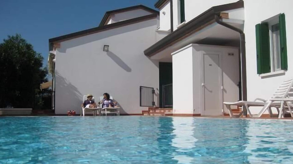 Caorle House | Holiday house Caorle for 1 - 6 persons with 2 bedrooms - Row house
