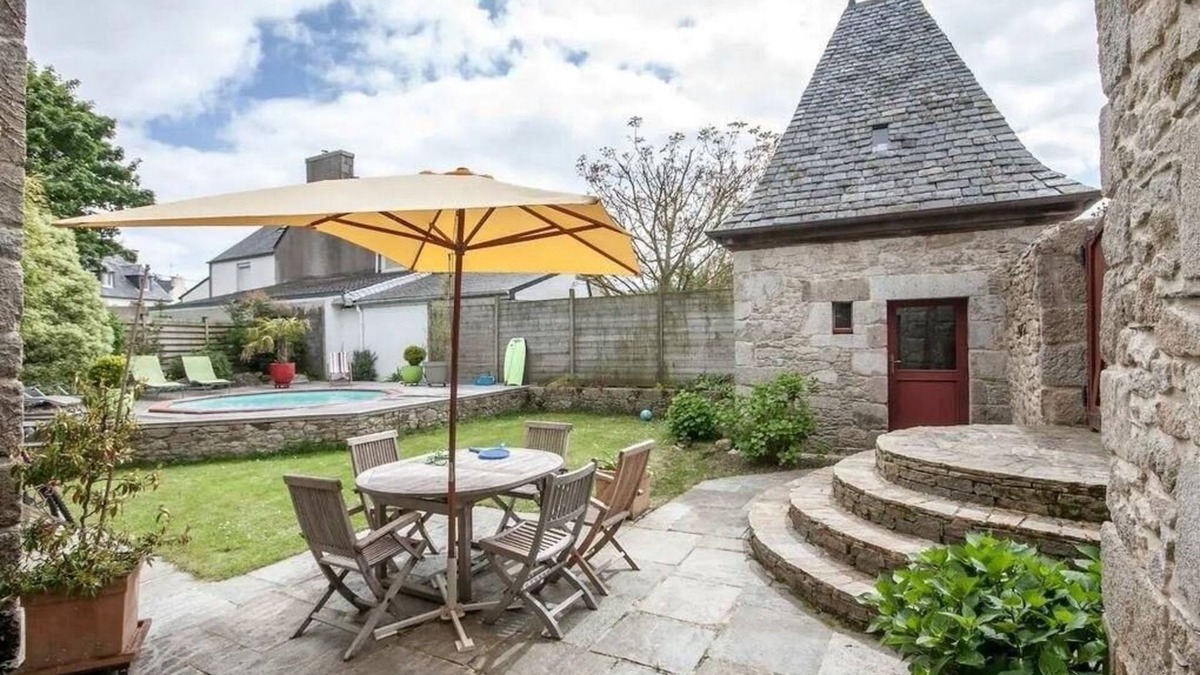 Cleder House | Holiday house Cléder for 1 - 6 persons with 3 bedrooms - Holiday home