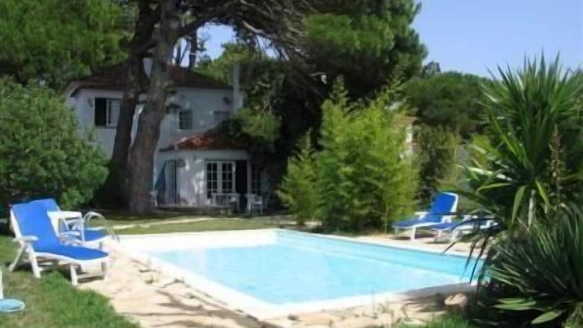 Colares House | Holiday house Colares for 1 - 10 persons with 5 bedrooms - Holiday house