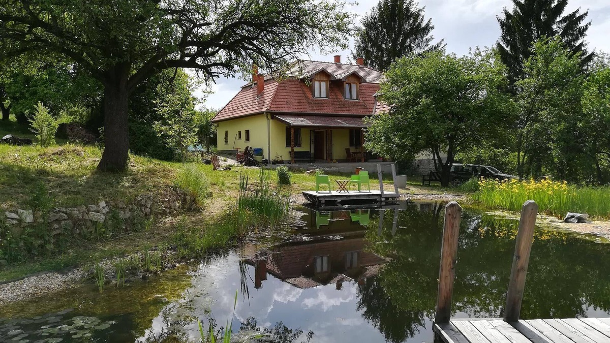Csernely House | Holiday house Csernely for 6 - 10 persons with 5 bedrooms - Holiday house