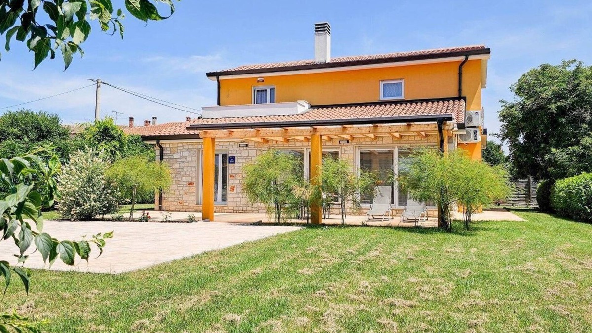 Dajla House | Holiday house Dajla for 1 - 8 persons with 4 bedrooms - Holiday home