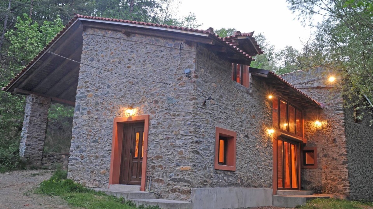 Giusvalla House | Holiday house Dego for 2 - 6 persons with 2 bedrooms - Holiday house