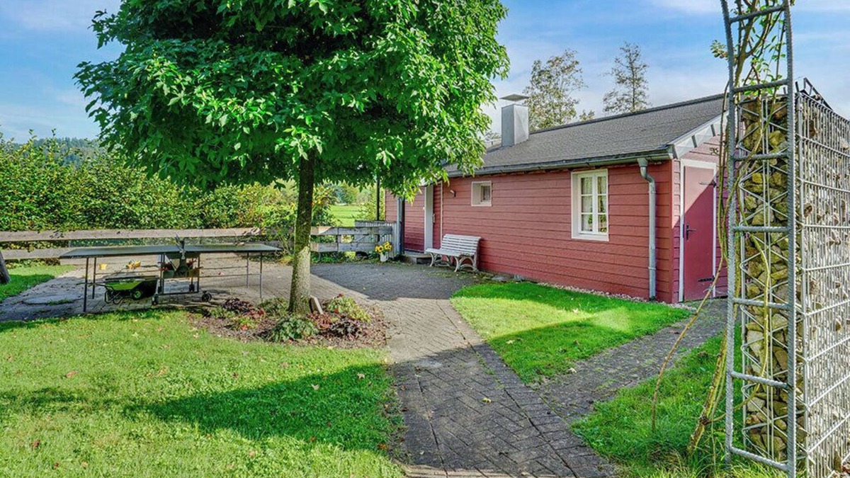 Kirchzarten House | Holiday house directly at the stream for 2-4 people