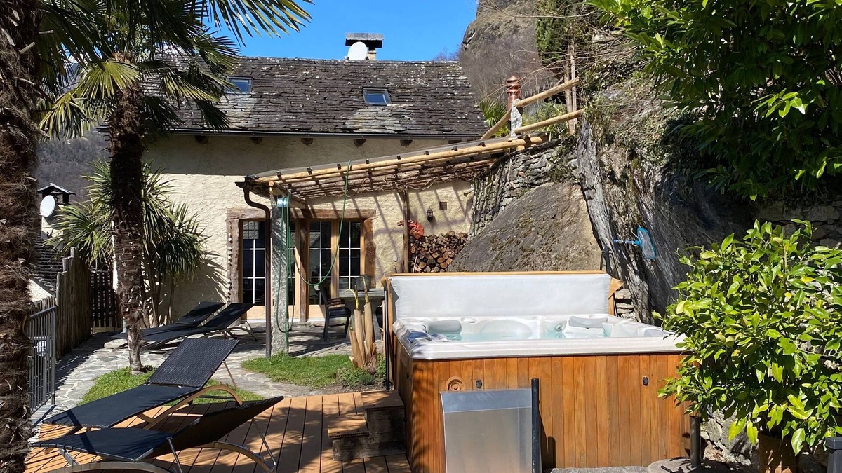 Acquarossa House | Holiday house Dongio for 1 - 4 persons with 2 bedrooms - Detached holiday house