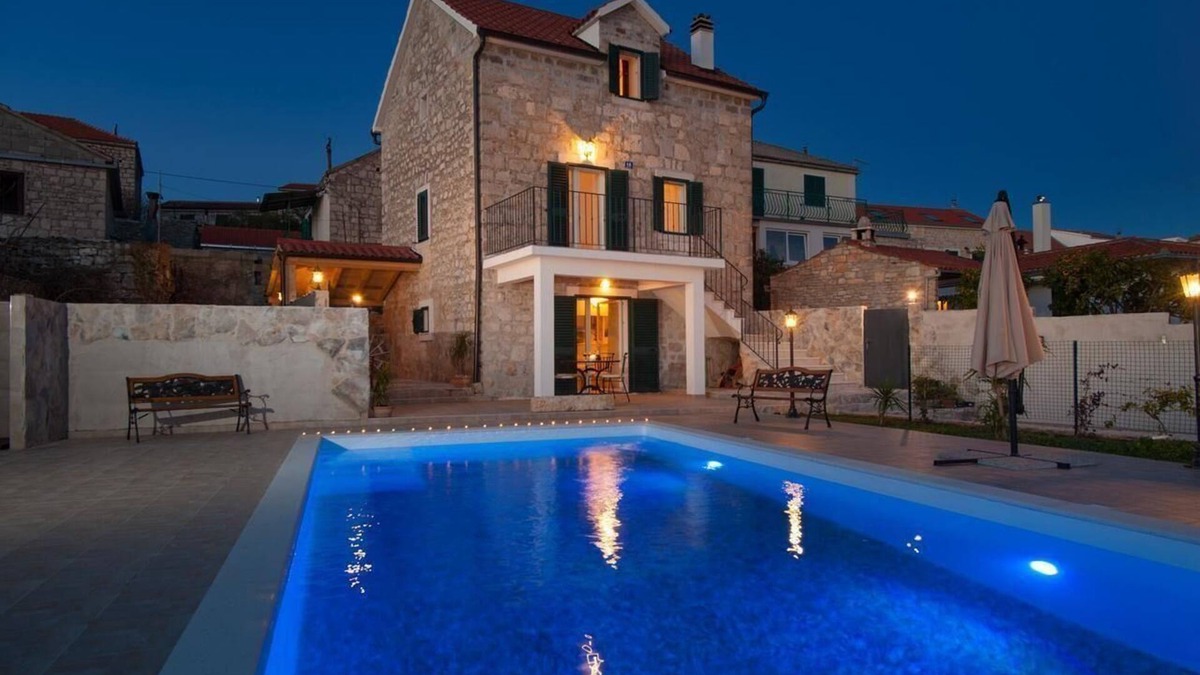 Cove Donja Krusica (Donje selo) Other | Holiday house Donje Selo for 1 - 5 persons with 2 bedrooms - Farmhouse