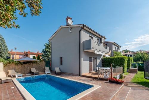 Strmac House | Holiday House Dora