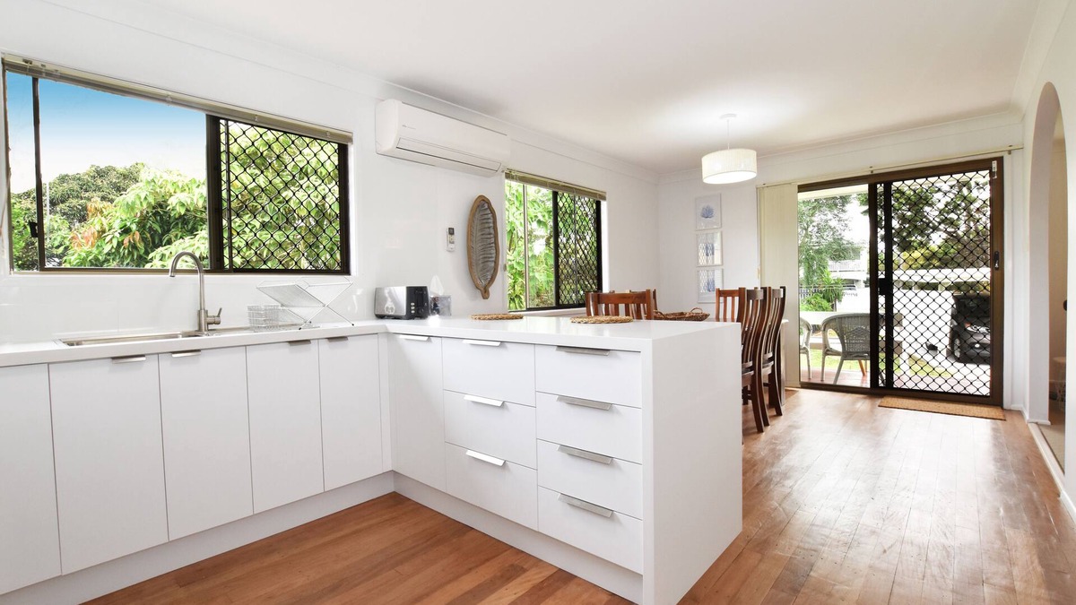 Lota House | Holiday House few steps from the Esplanade