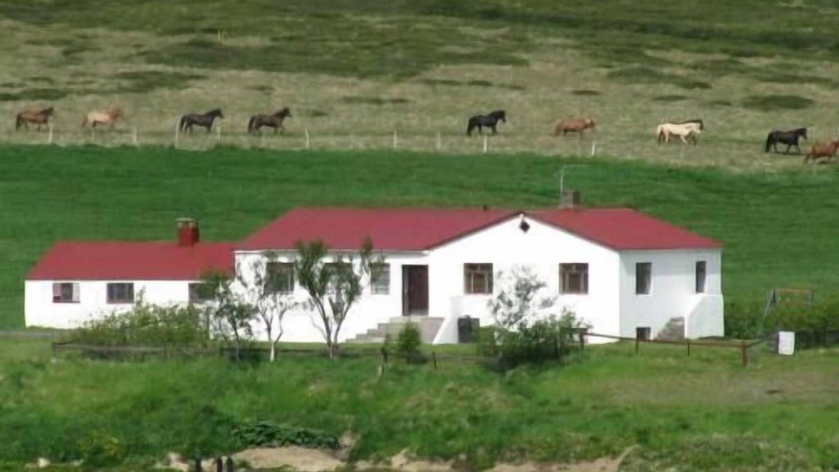 Ljosavatn House | Holiday house Fosshóll for 1 - 6 persons with 3 bedrooms - Holiday home
