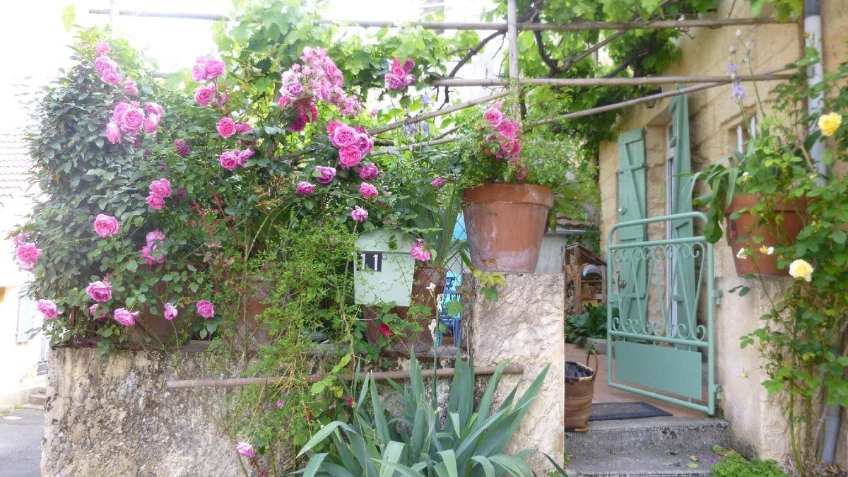 Couze-et-Saint-Front House | Holiday house Lalinde for 1 - 4 persons with 2 bedrooms - Holiday house