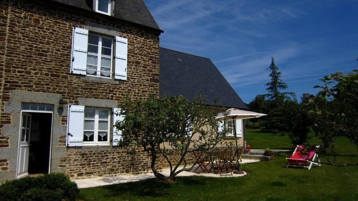 Le Mesnil-Ozenne House | Holiday house Le Mesnil Ozenne for 1 - 2 persons with 1 bedroom - Row house