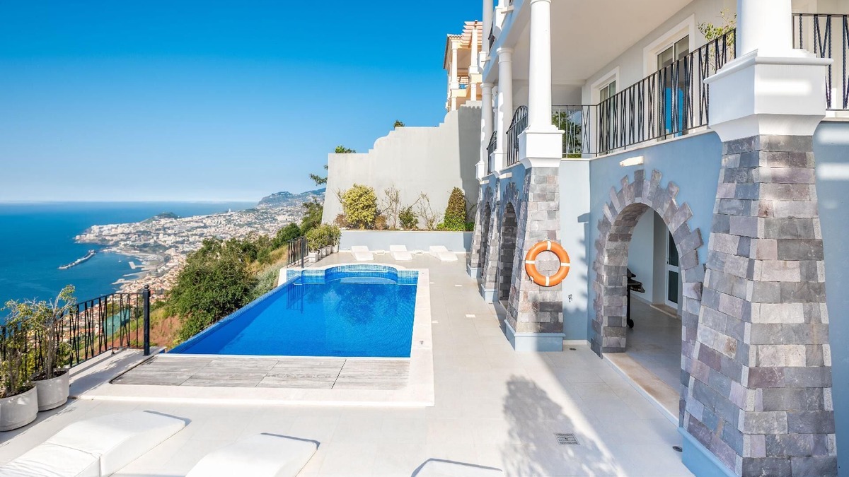 Sao Goncalo House | Holiday house Funchal for 2 - 8 persons with 4 bedrooms - Holiday house