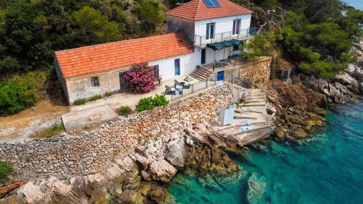 Gdinj House | Holiday house Gdinj for 1 - 9 persons with 4 bedrooms - Holiday house