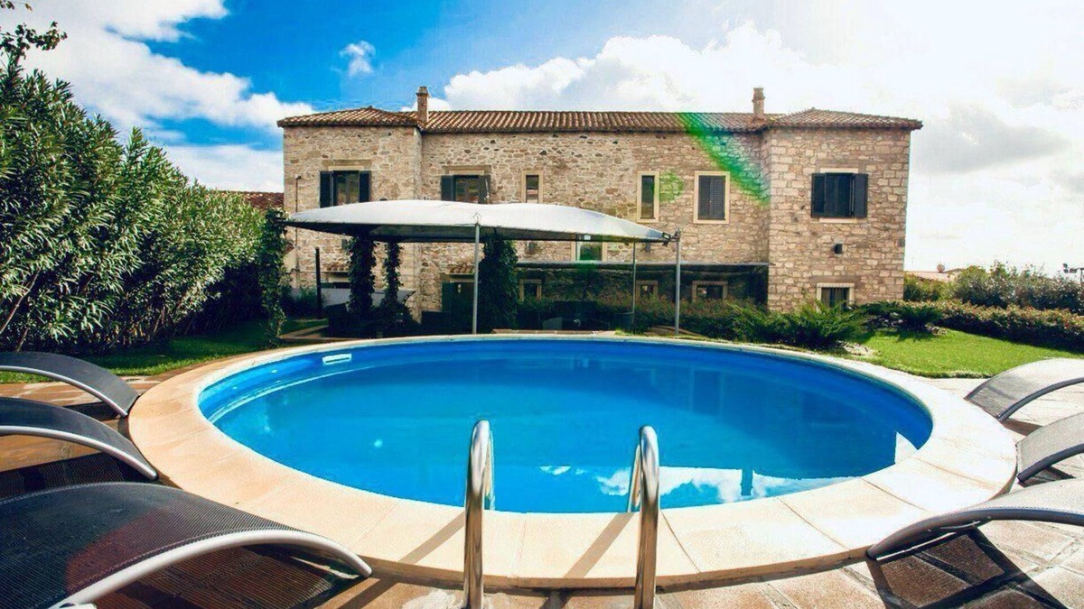 Gesturi Other | Holiday house Gesturi for 1 - 10 persons with 5 bedrooms - Castle